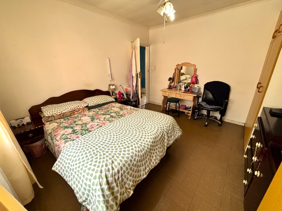 5 Bedroom Property for Sale in Lotus River Western Cape